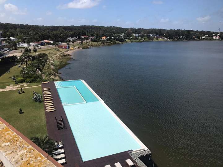 Apartamento en venta en La Barra