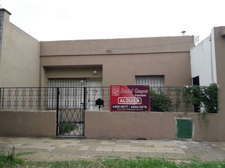 Casa en alquiler en Thames, 900, Villa Luzuriaga