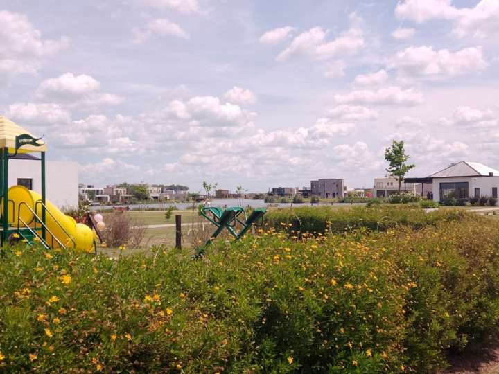 Terreno en venta en La Garza, Buenos Aires