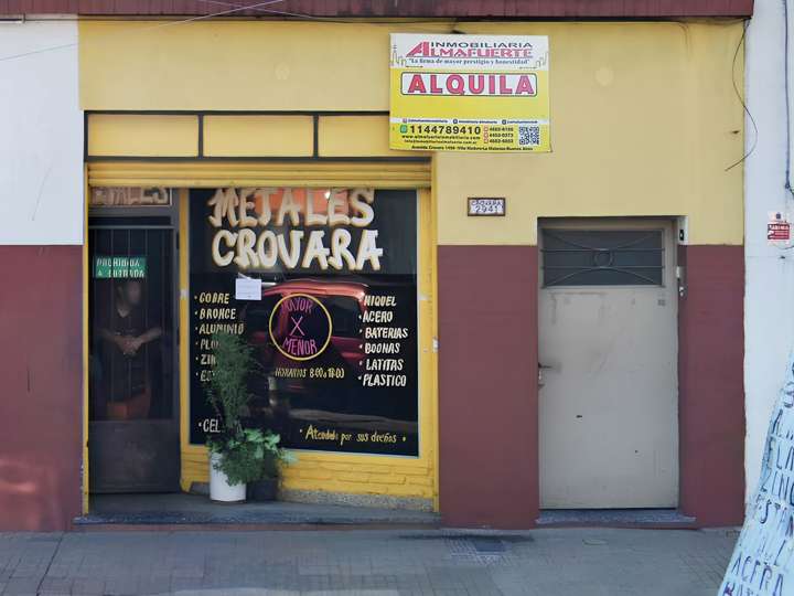 Comercial / Tienda en alquiler en Avenida Intendente Esteban Crovara, 2949, La Tablada