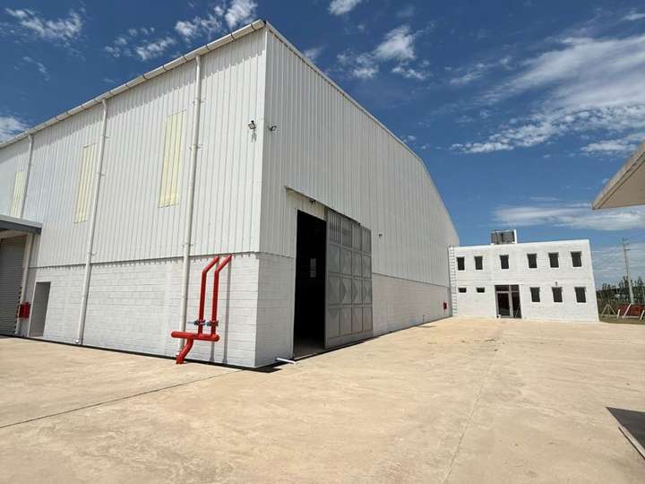 Comercial / Tienda en alquiler en Partido de Ezeiza, Carlos Spegazzini