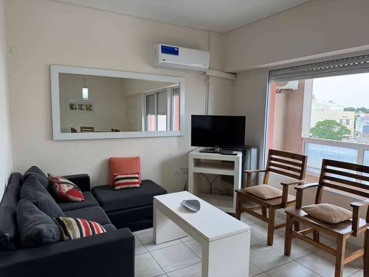 Departamento en venta en António Costa, Buenos Aires