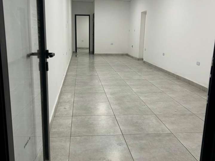 Comercial / Tienda en alquiler en Rivadavia, 1352, Buenos Aires