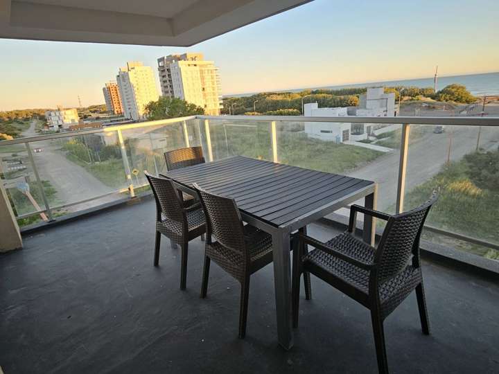 Departamento en alquiler en Avenida Guillermo Sansot, Buenos Aires