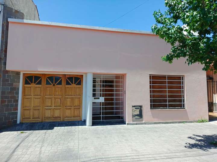 Casa en alquiler en San Vladimiro, 3171, Remedios de Escalada