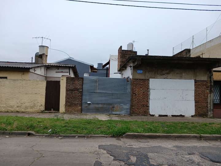 Comercial / Tienda en venta en Sargento José María Cabral, 702, El Palomar