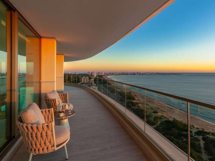 Apartamento en venta en Rambla Doctor Claudio Williman, Maldonado