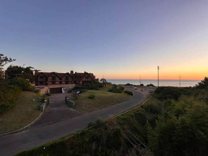 Casa en venta en Pinares, Maldonado