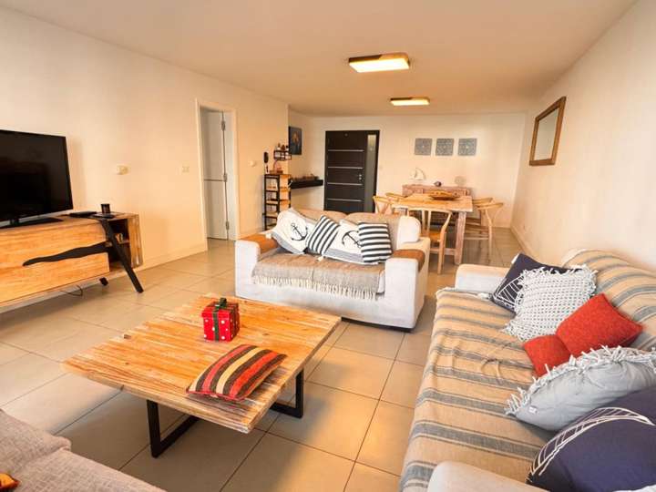 Apartamento en venta en Avenida Orlando Pedragosa Sierra, Maldonado