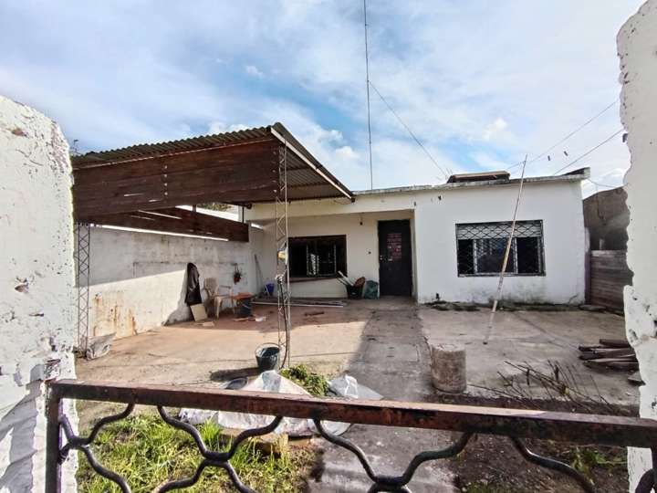 Casa en venta en Camino Benito Berges, Montevideo