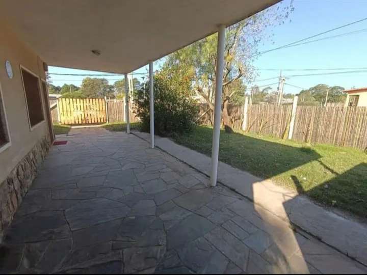 Casa en venta en Calle 14, Canelones