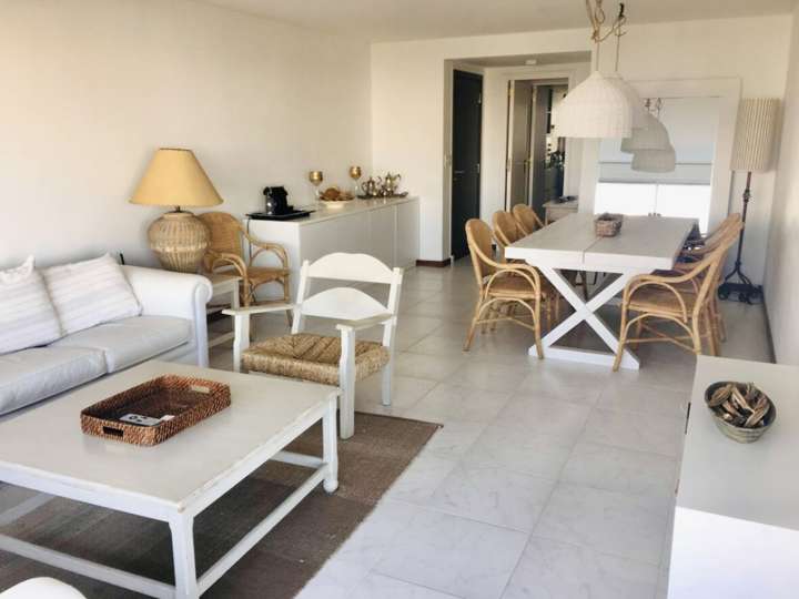 Apartamento en venta en La Barra