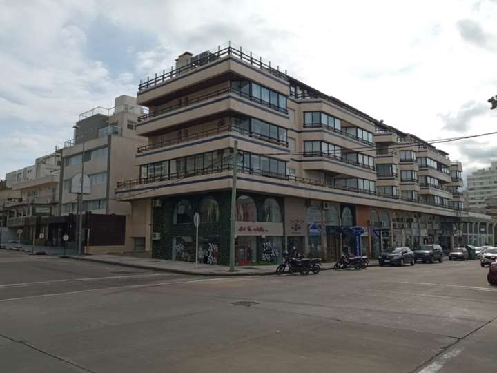 Apartamento en venta en El Mesana (Calle 24), Maldonado