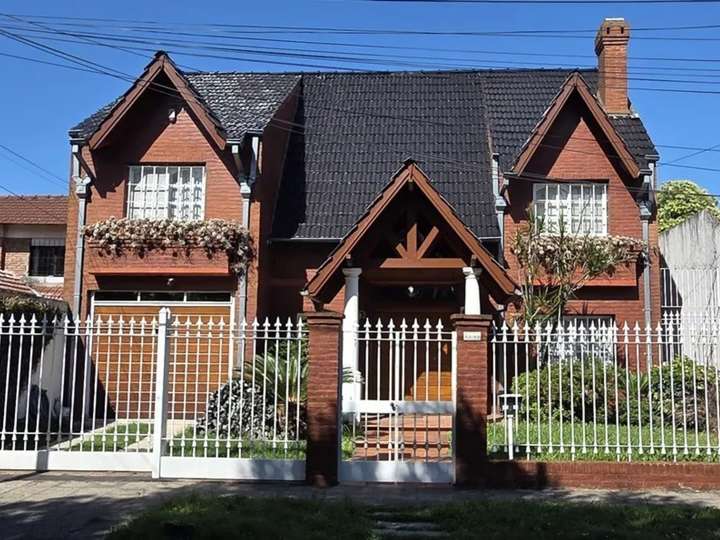 Casa en venta en Neuquén, 1149, El Palomar