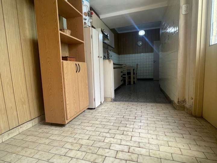 Casa en venta en Primera Junta, 701, Haedo