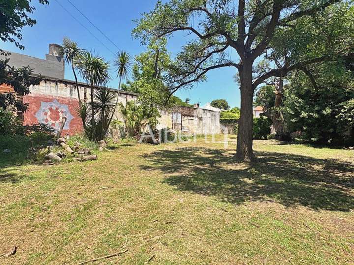 Terreno en venta en Héroes de Malvinas Argentinas, 120, Haedo