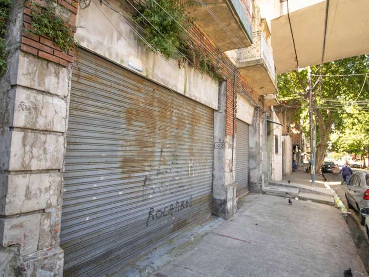 Comercial / Tienda en venta en Olavarría, 402, Ciudad Autónoma de Buenos Aires