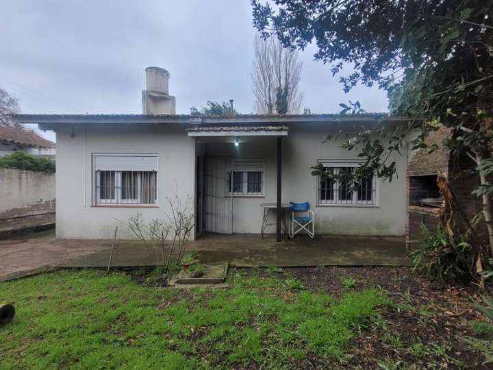 Edificio en venta en Padre Montes Carballo, 1799, Buenos Aires
