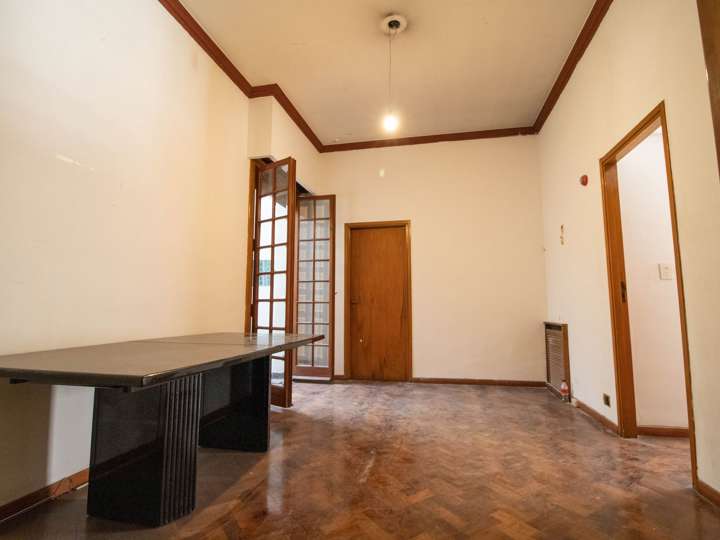 Departamento en venta en Avenida Hipólito Yrigoyen, 1504, Ciudad Autónoma de Buenos Aires