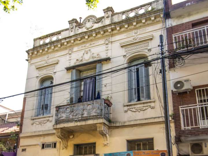 Comercial / Tienda en venta en Quintino Bocayuva, 97, Ciudad Autónoma de Buenos Aires