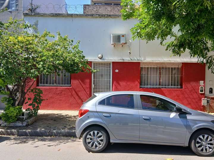 Casa en venta en Yerbal, 4400, Ciudad Autónoma de Buenos Aires