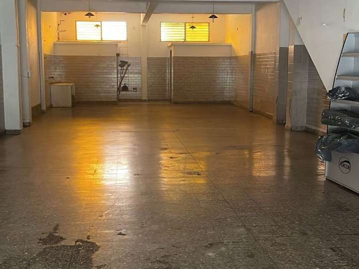 Comercial / Tienda en alquiler en Ombú, 1458, Villa Luzuriaga