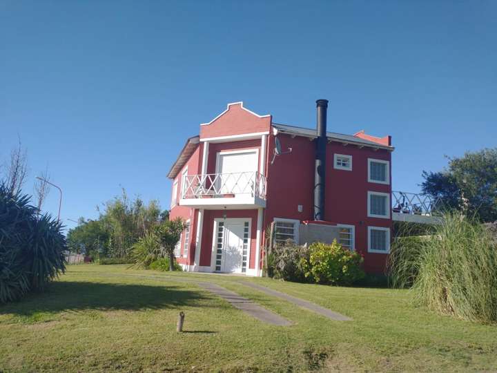 Casa en alquiler en Los Zorzales, Buenos Aires