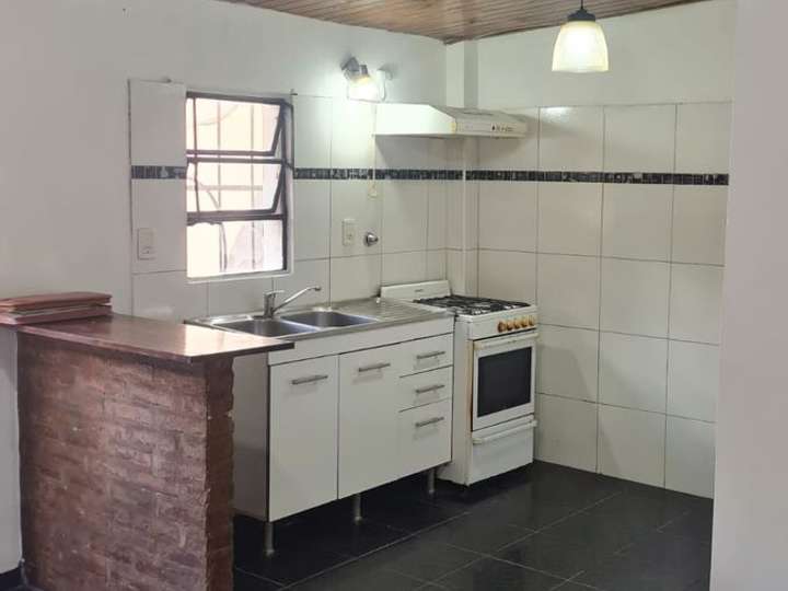 Departamento en alquiler en Entre Ríos, 322, Villa Luzuriaga