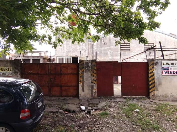 Comercial / Tienda en venta en Lambarene, 1126, La Tablada