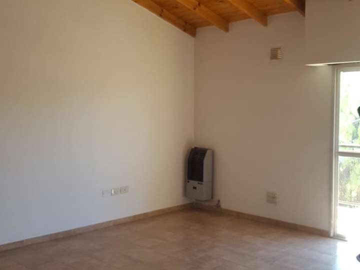 Departamento en alquiler en Granaderos, Longchamps