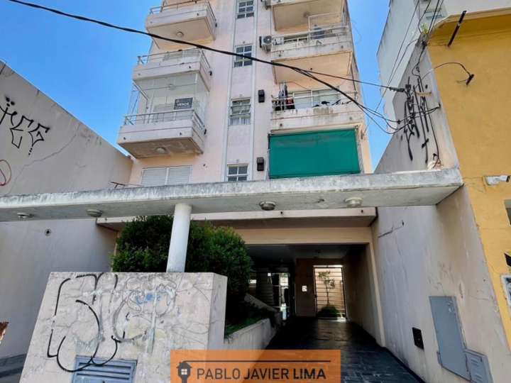 Departamento en venta en 436 - Avenida La Plata, Santos Lugares