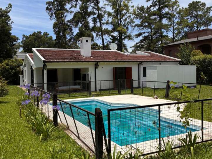 Casa en venta en Departamento Yerba Buena, Yerba Buena