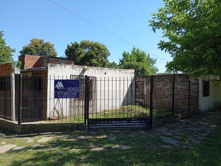 Casa en venta en Francisco Ramírez, Buenos Aires