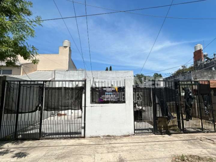 Casa en venta en Ángela González de Barbieri, El Jagüel