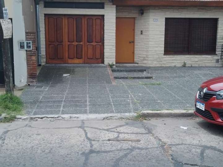 Casa en venta en General Martín Rodríguez, 202, Buenos Aires