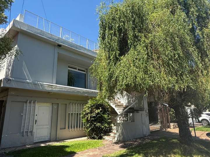 Casa en alquiler en Congreso, 422, Haedo