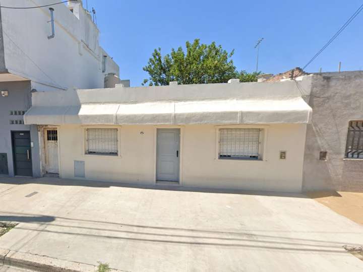 Casa en alquiler en Alvear, 4636, La Tablada