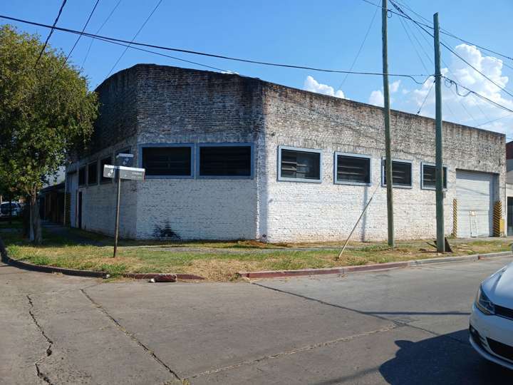 Comercial / Tienda en alquiler en Chubut, 206, El Palomar