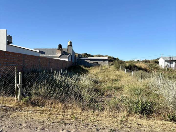 Terreno en venta en Puleston, Buenos Aires