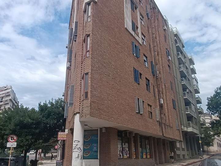 Departamento en alquiler en Avenida Marcelo T. de Alvear, 398, Córdoba