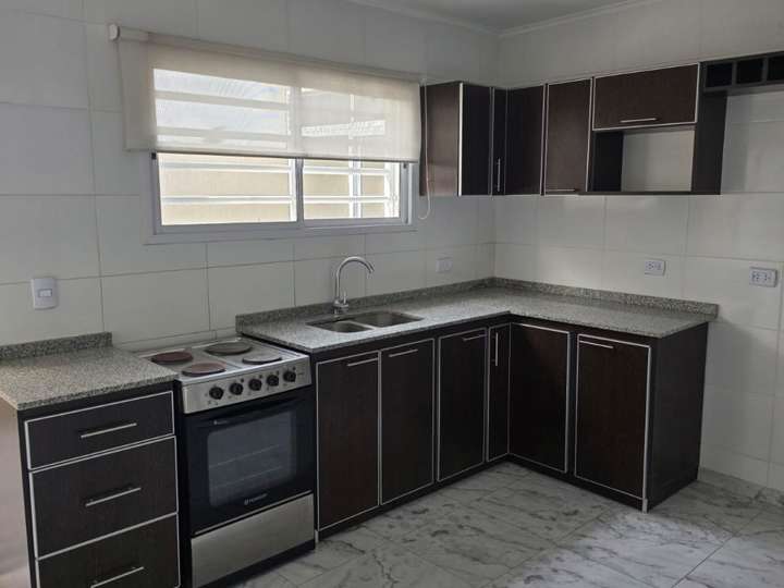 Departamento en alquiler en Esteban de Luca, 1004, Aldo Bonzi