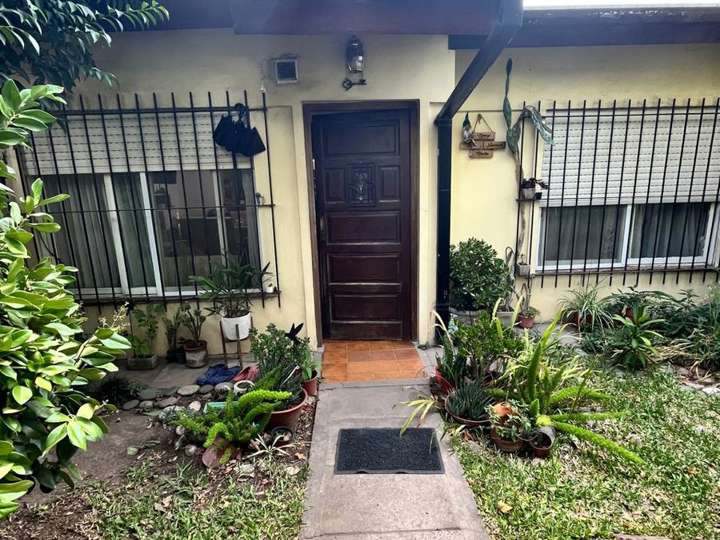 Casa en venta en Diagonal Santa Clara, Muñiz