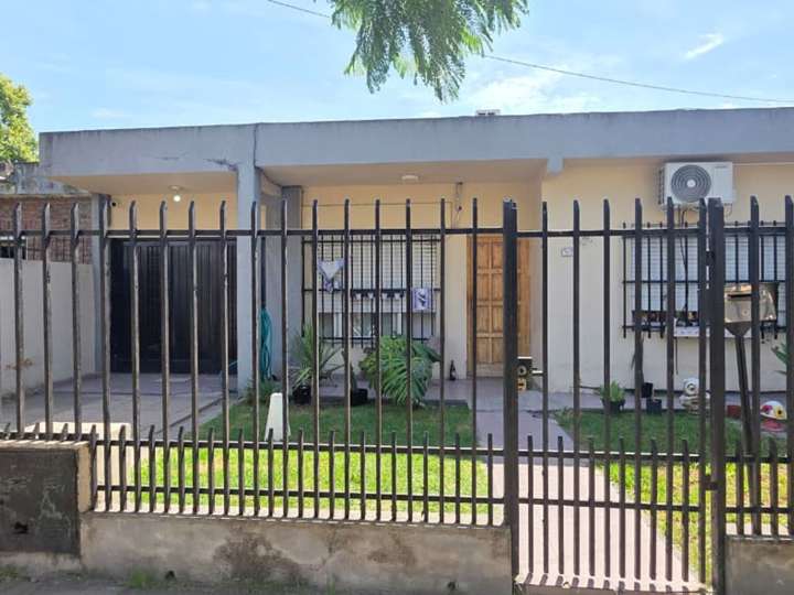 Casa en venta en Tel Aviv, Buenos Aires