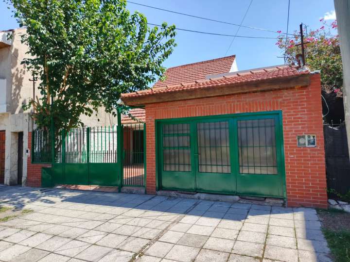 Casa en alquiler en Lituania, 3600, Buenos Aires