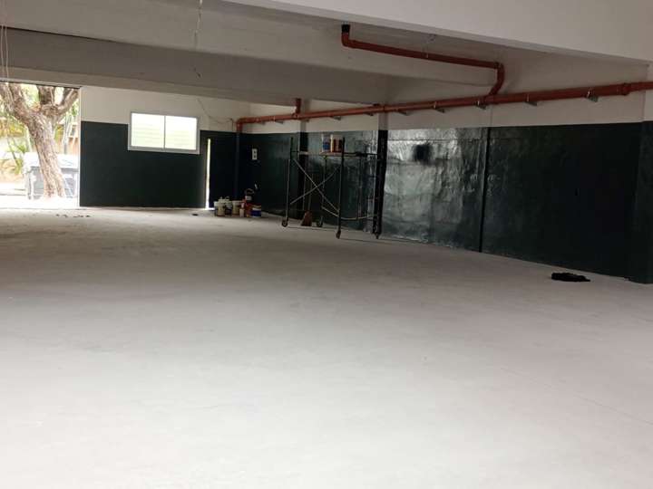 Comercial / Tienda en alquiler en Monte, 4615, Ciudad Autónoma de Buenos Aires