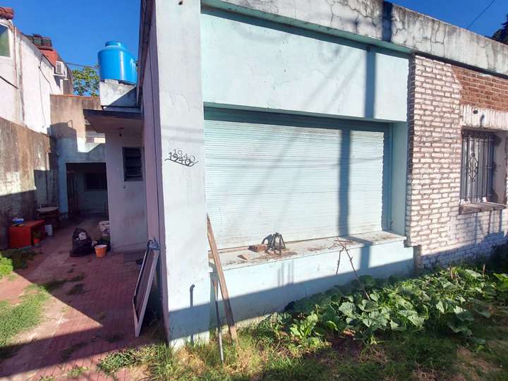 Casa en venta en Avenida Hipólito Yrigoyen, 1399, Buenos Aires
