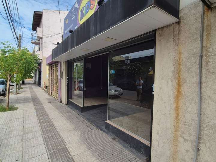 Comercial / Tienda en alquiler en 2 de Abril, General Rodríguez