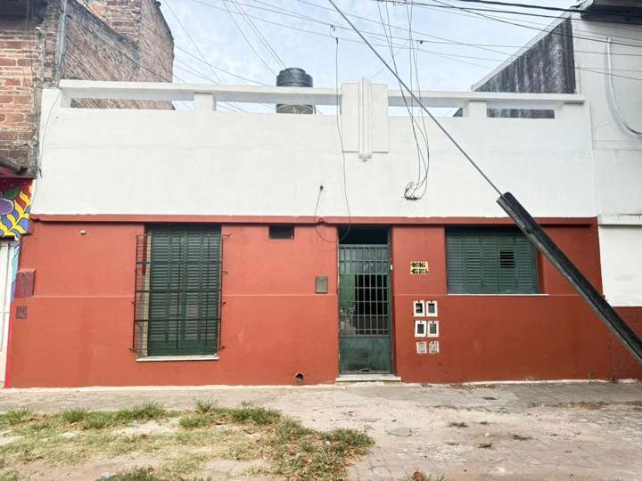 Casa en alquiler en Mariano Moreno, 4622