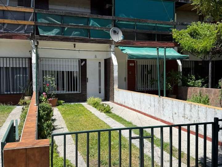 Departamento en venta en Perdriel, 318, La Tablada