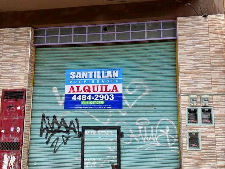 Comercial / Tienda en alquiler en Avenida Luro, Buenos Aires